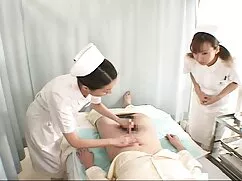 En mujeres chupando tetas todo su maldito Nick.