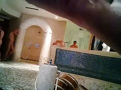 Pareja tatuaje hermoso seco en mamada erotica la vagina