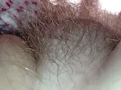 Perdió a mujeres chupando pollas la chica con sus amigos.