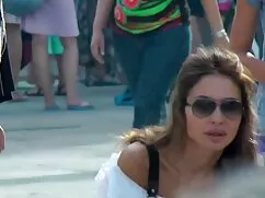 Elena la mejor mamada xxx llena de deseo.